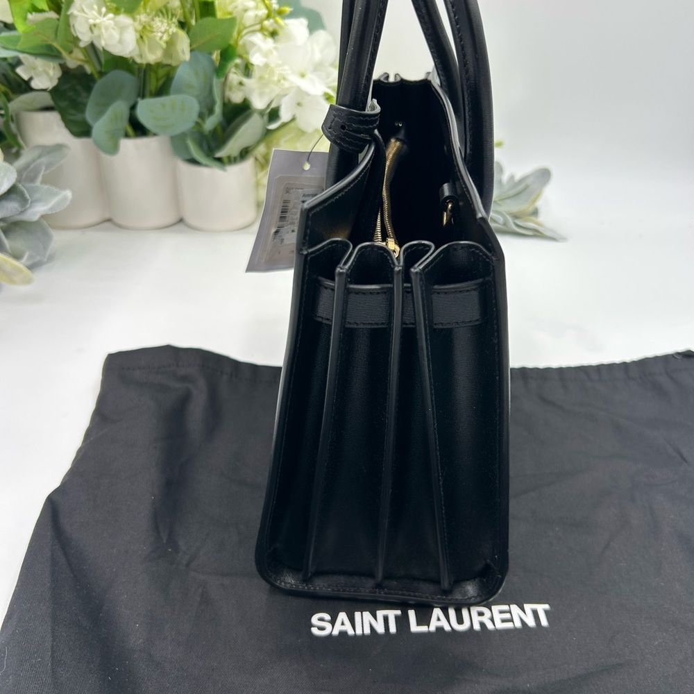 SOLD!!!!  Saint Laurent SAC DE JOUR top handle, smooth leather bag made in Italy - Picture 5 of 15